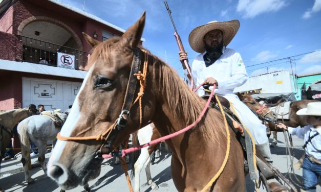 Celebran el 114 aniversario de la Revolución Mexicana en La Aldea